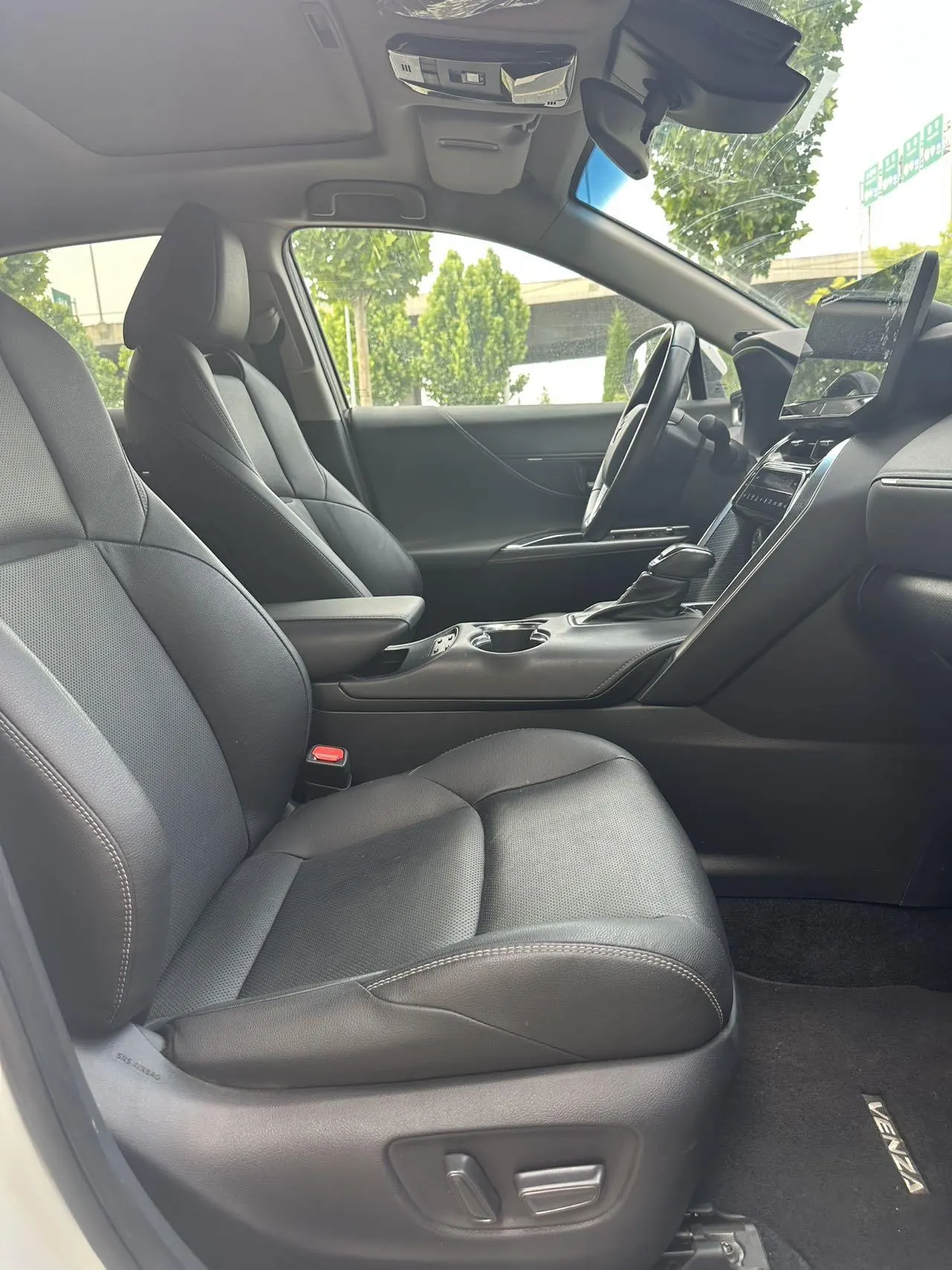 Toyota 2023 Weisa 2.0 Stepless Two-Drive Premium Edition Automatic Gear 7