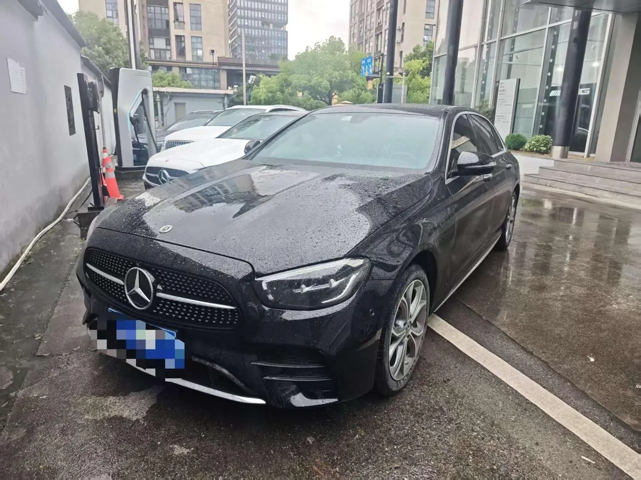 Mercedes Benz E Class 2021 E 300 L 2.0T Sports Luxury Automatic Gear - View 1