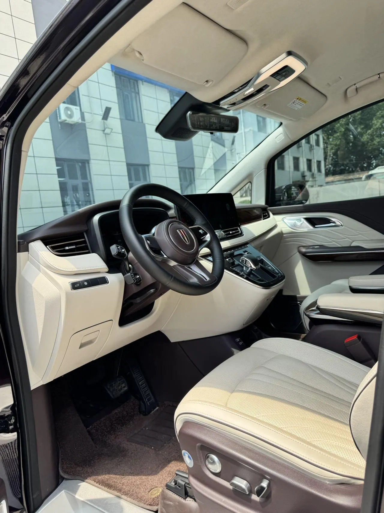 HongQi 2023 HQ9 48V 2.0T Zhilian Flag Collar Edition Automatic Gear 6
