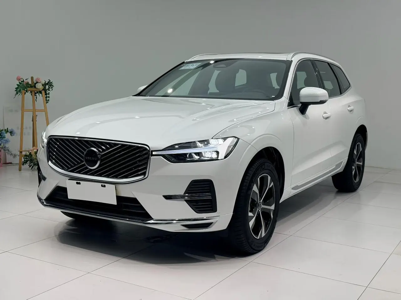 Volvo 2026 XC60 48V 2.0T B5 All-Wheel Drive Intelligent Luxury Edition Automatic Transmission - View 1