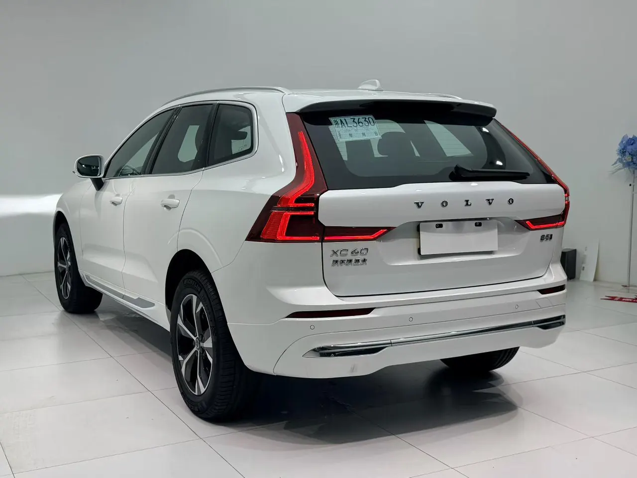 Volvo 2026 XC60 48V 2.0T B5 All-Wheel Drive Intelligent Luxury Edition Automatic Transmission 9