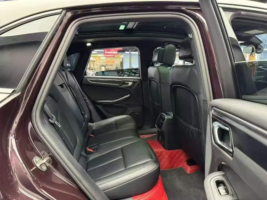 Porsche Macan (Imported) 2023 Macan 2.0T Automatic Gear 8