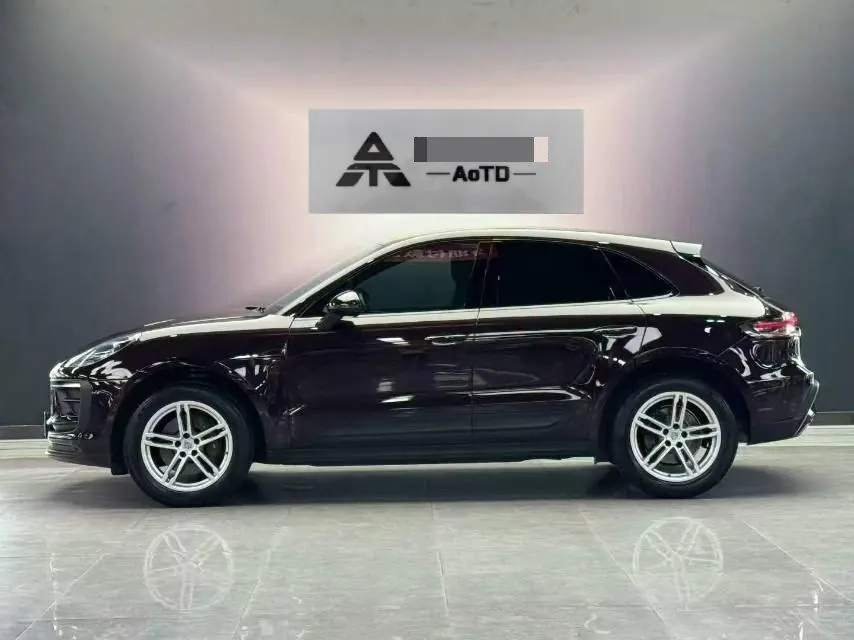 Porsche Macan (Imported) 2023 Macan 2.0T Automatic Gear 9