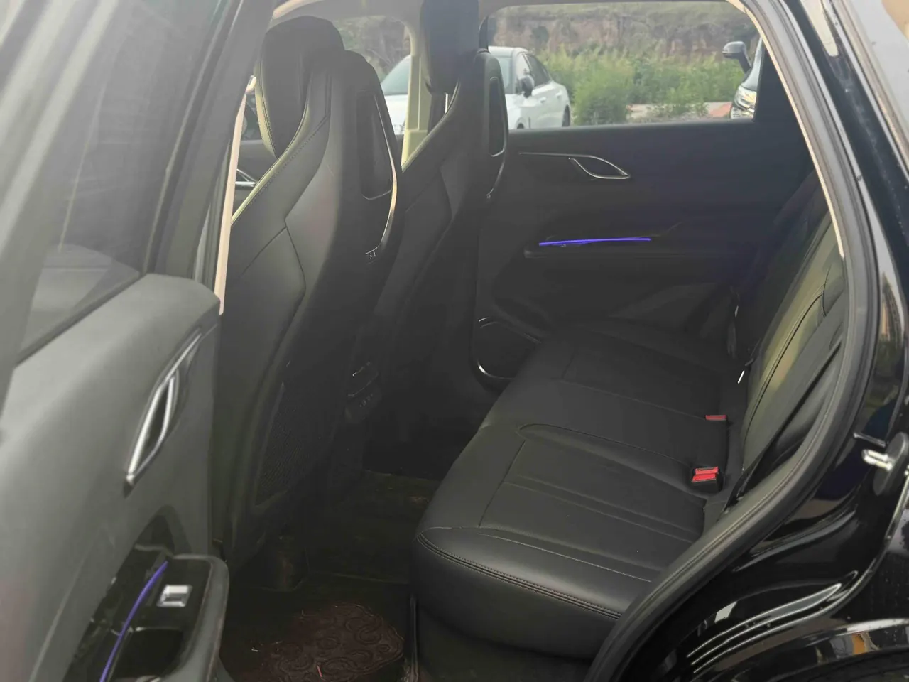 HongQi 2024 HS3 PHEV 1.5T 115km Strong Edition Automatic Gear 5