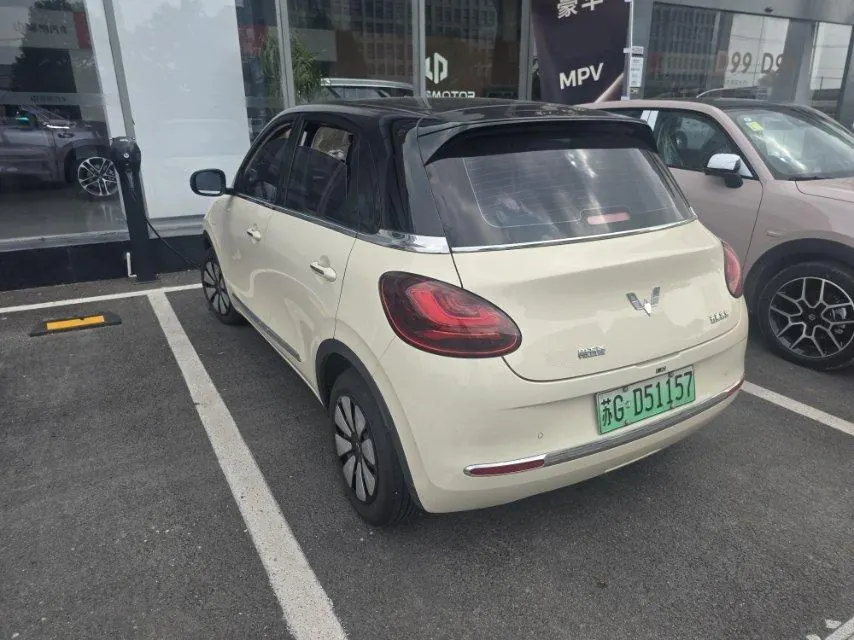 WuLing 2024 Plantronics 333km LingBox Connected Automatic Gear 5