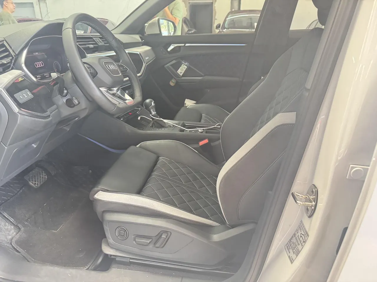 Audi 2026 Q3 2.0TFSI 40TFSI 45th Anniversary Collection Edition Quattro Fashion Dynamic Automatic Gear 5