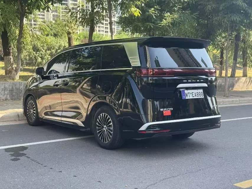 Denza 2024 Denza D9 DM-i 1.5T stepless 980 four-wheel drive distinguished automatic gear 7