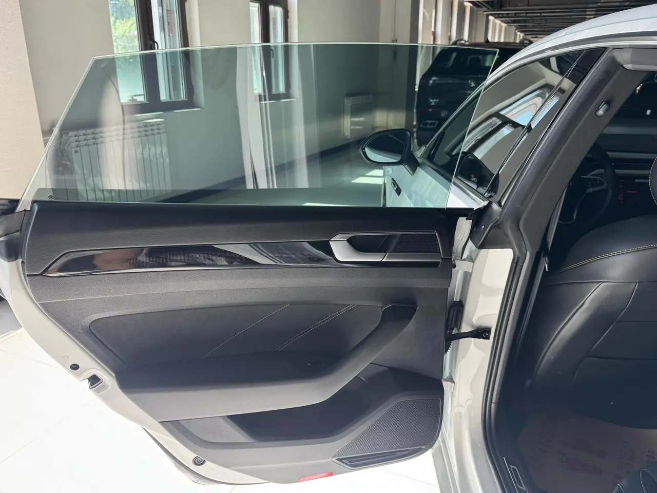 Volkswagen 2026 CC 2.0TSI 380TSI eye-catching 30 million selected automatic gear 17