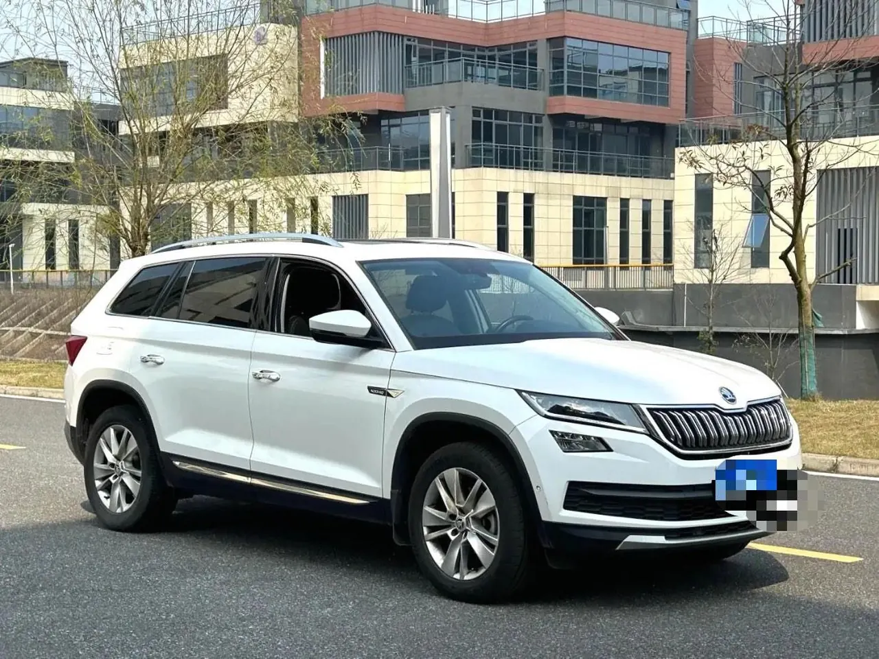 Skoda 2020 Kodiak 2.0TSI TSI 16500.00g Drive Deluxe Premium Edition 5-seat Automatic Transmission 3