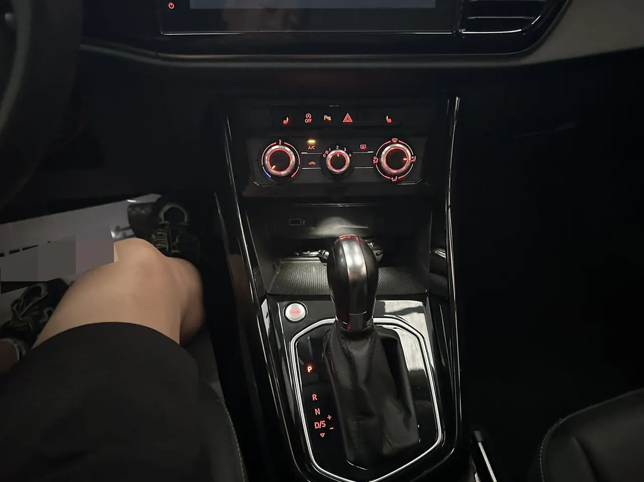 Jetta 2022 Jetta VS7 1.4T Panda Edition Pleasant Edition Pro Automatic Gear 10