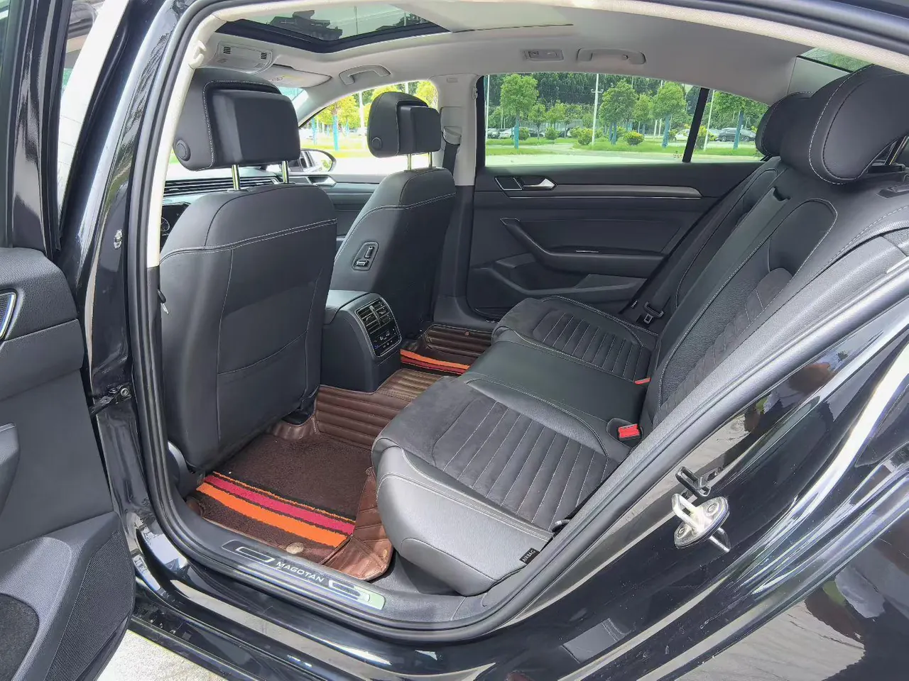 Volkswagen 2020 Magotan 2.0TSI 330TSI luxury automatic transmission 6