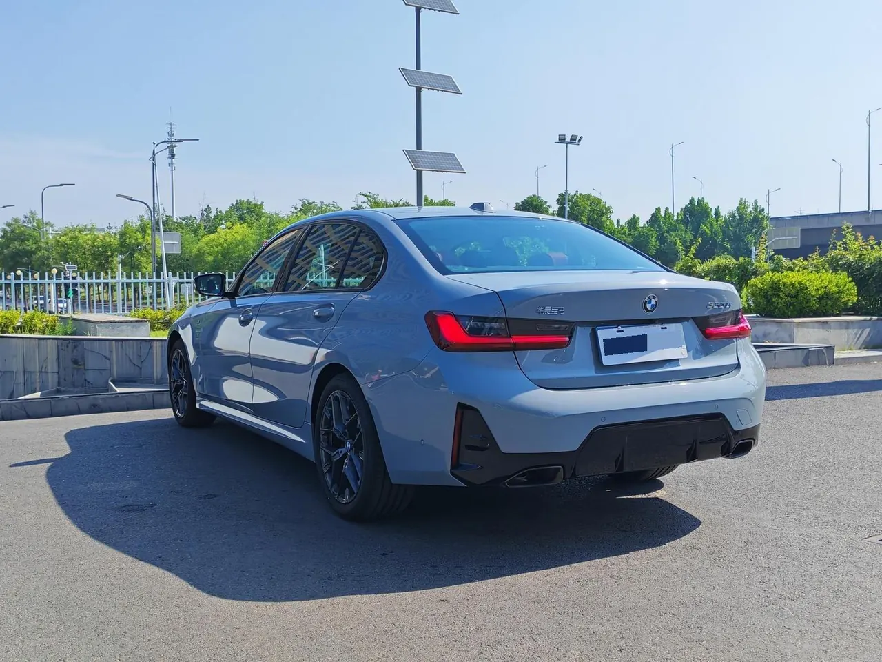 BMW 3 Series 2026 330Li 2.0T M Sports Obsidian Night Suit Automatic Gear 6