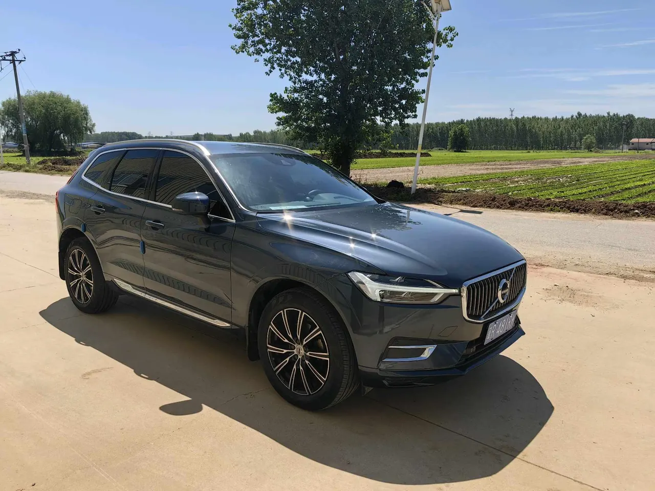 Volvo 2020 XC60 2.0T T5 4-wheel drive Zhiyuan Deluxe Edition Automatic Gear 3