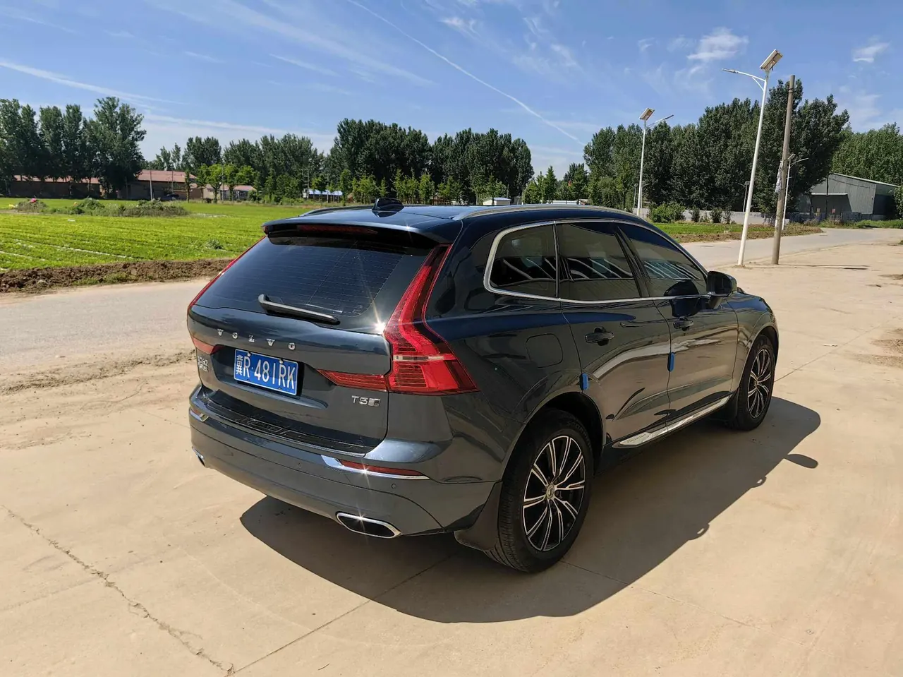 Volvo 2020 XC60 2.0T T5 4-wheel drive Zhiyuan Deluxe Edition Automatic Gear 4