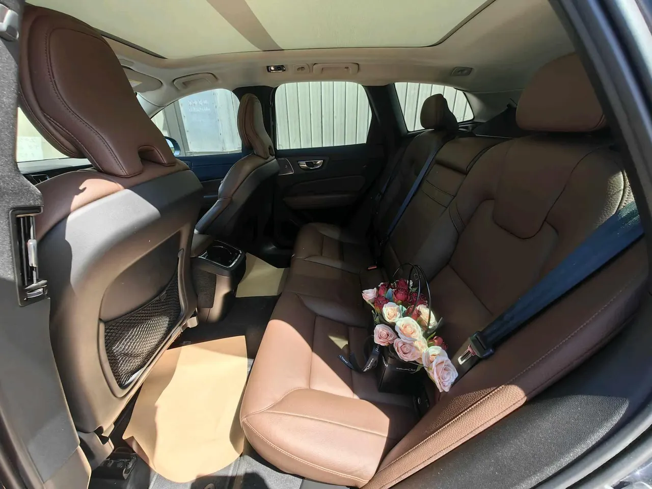 Volvo 2020 XC60 2.0T T5 4-wheel drive Zhiyuan Deluxe Edition Automatic Gear 9