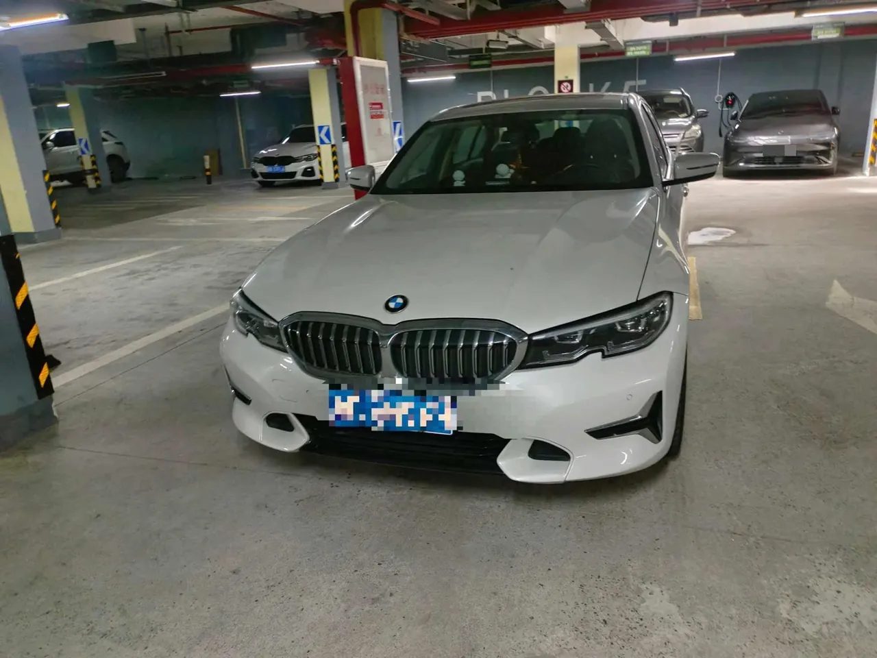 BMW 3 Series 2020 325Li 2.0T First Edition Automatic Gear 3