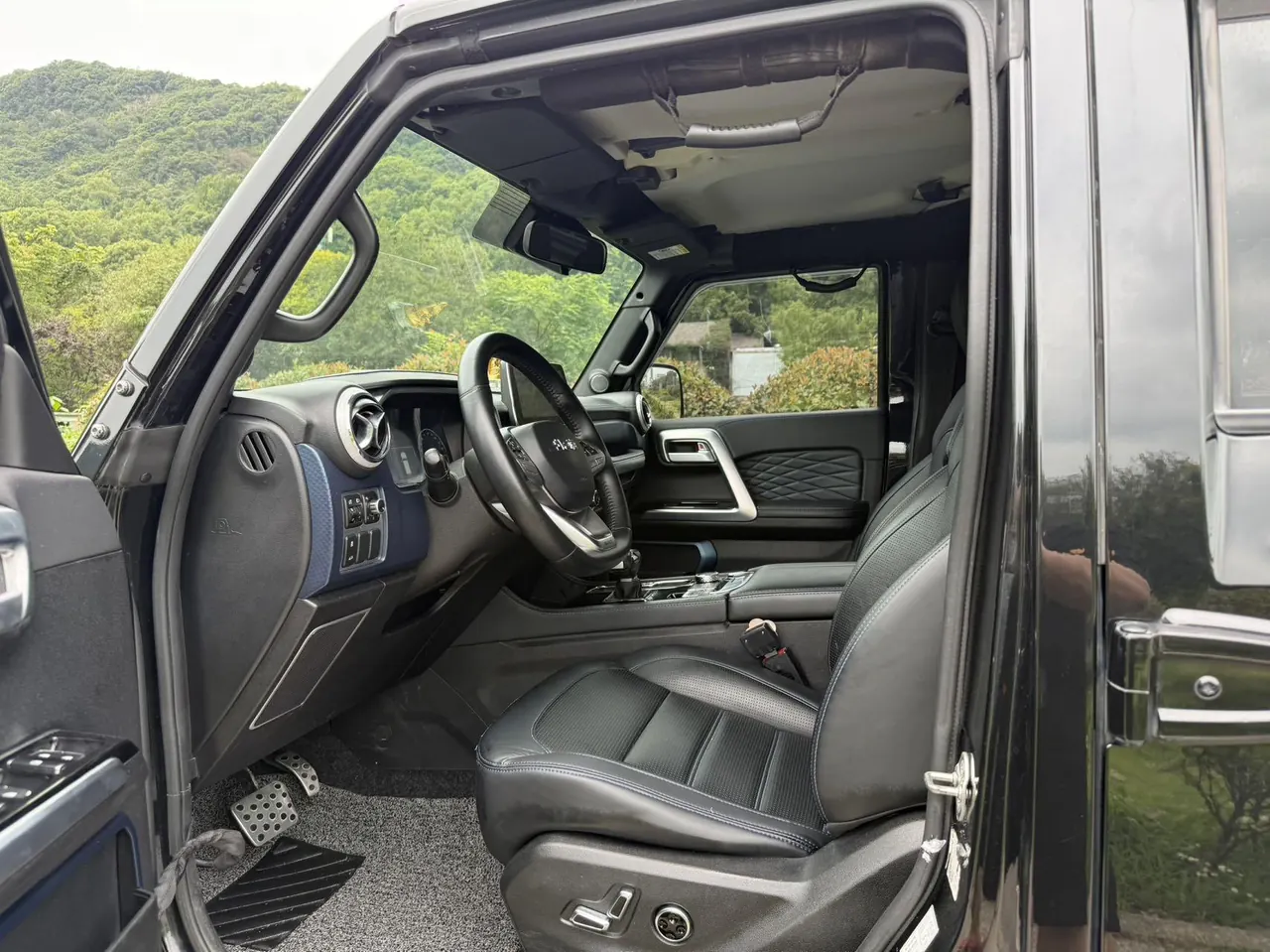 Beijing 2020 BJ40 2.0T 4WD City Hunter Edition Extreme Automatic Gear 6