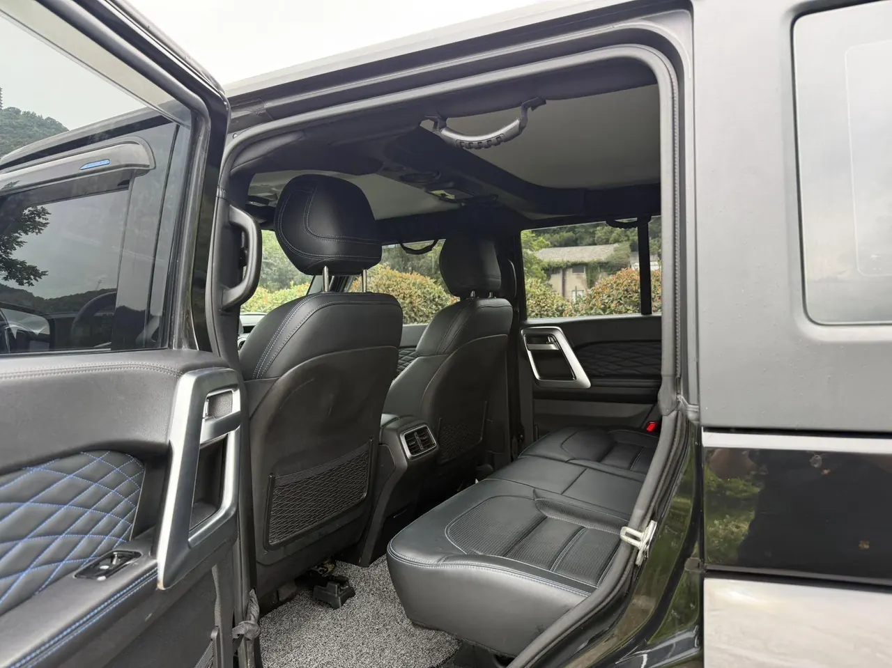 Beijing 2020 BJ40 2.0T 4WD City Hunter Edition Extreme Automatic Gear 7
