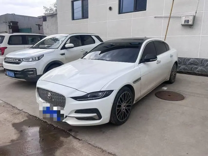 Open image lightbox: Jaguar 2020 XEL 2.0T 200PS S Enterprising and Elegant Automatic Gear