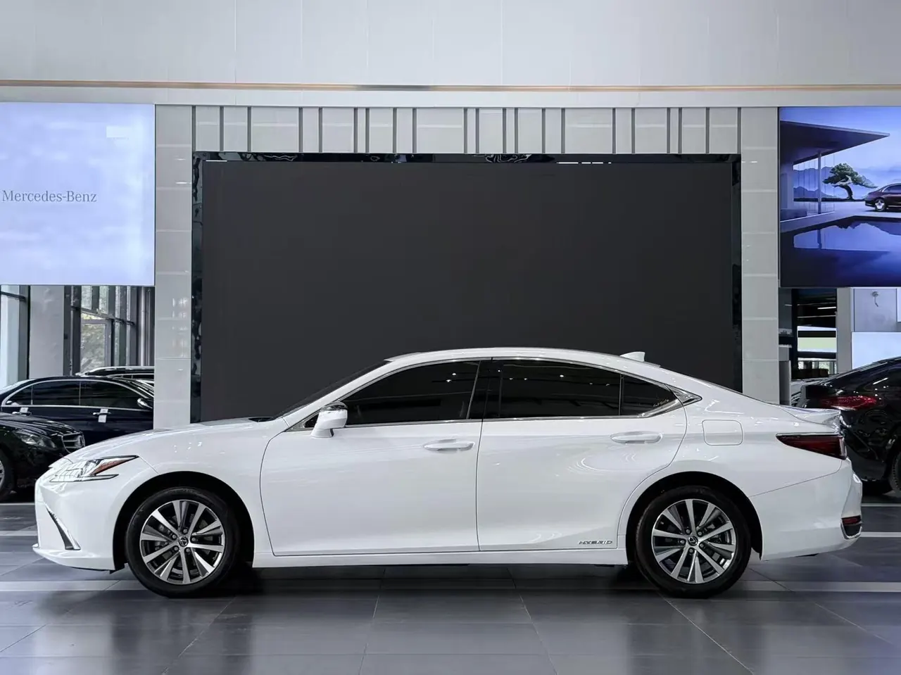 Lexus ES (Imported) 2020 ES300h 2.5 Stepless Excellence Edition Automatic Gear 2
