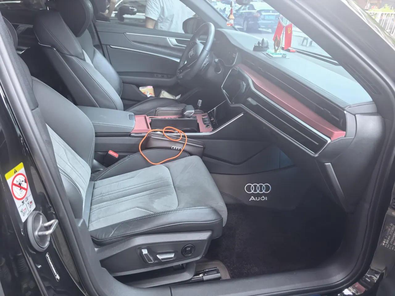 Audi 2024 A6L 2.0TFSI 40TFSI Deluxe Dynamic Automatic 2