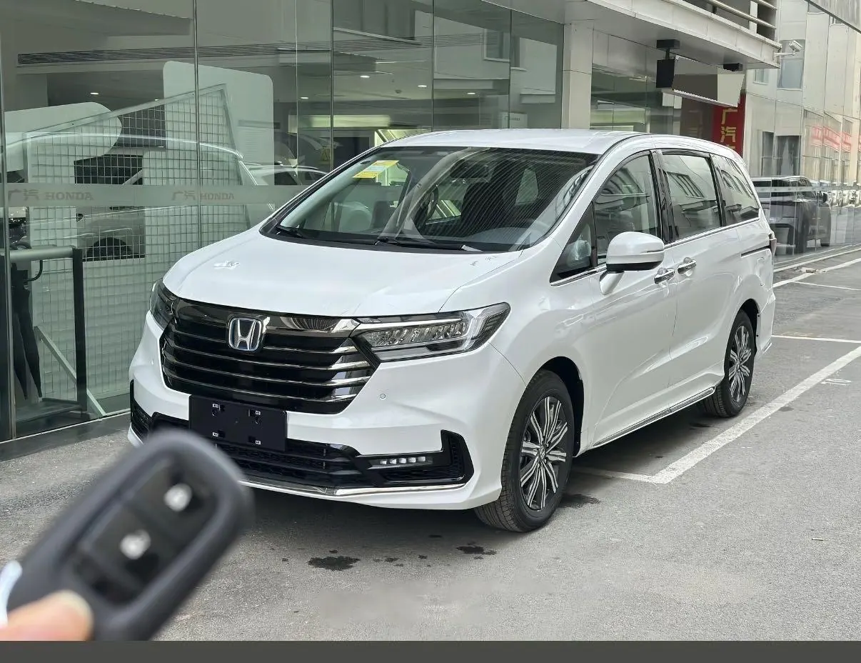 Open image lightbox: Honda 2026 Odyssey Hybrid 2.0 Stepless Sharp and Leading Edition Automatic Gear