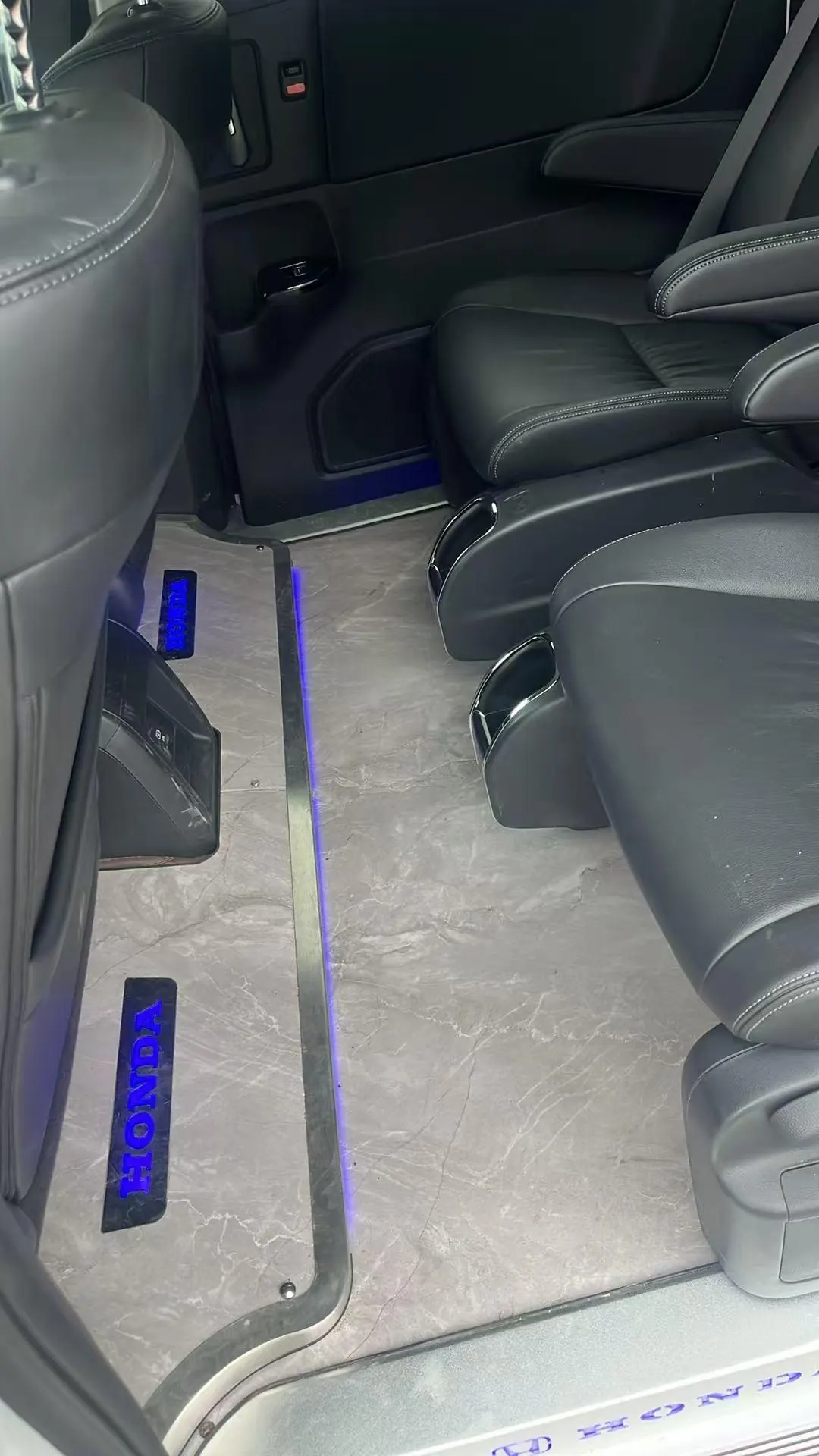 Honda 2026 Odyssey Hybrid 2.0 Stepless Sharp and Leading Edition Automatic Gear 2