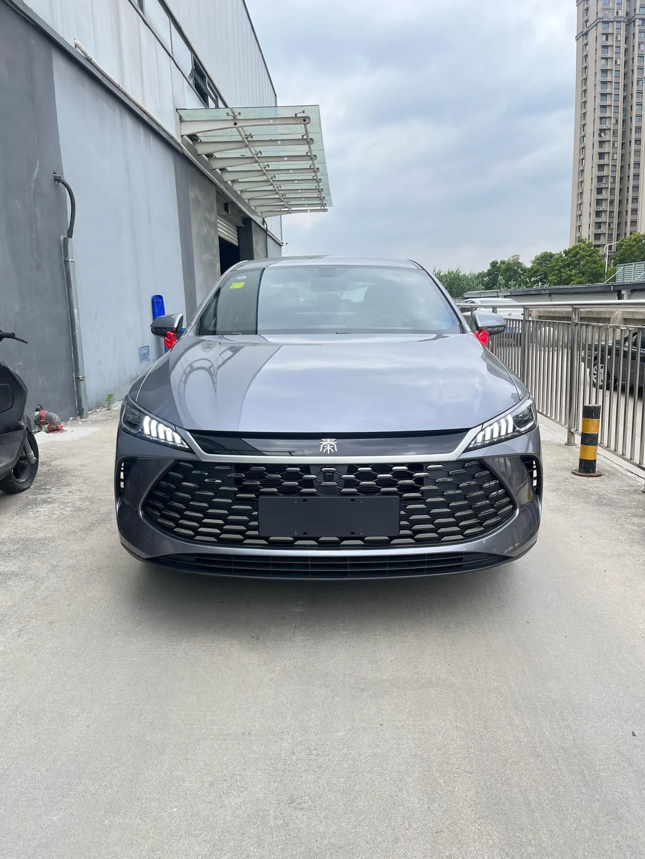 BYD 2026 Qin PLUS DM-i 1.5 CVT 128km Entry-Level Automatic 2