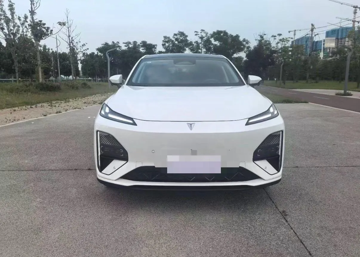 Open image lightbox: ChangAn Deepal 2026 S 07 230Plus Huawei Dry Kun ADS SE Edition Automatic Gear