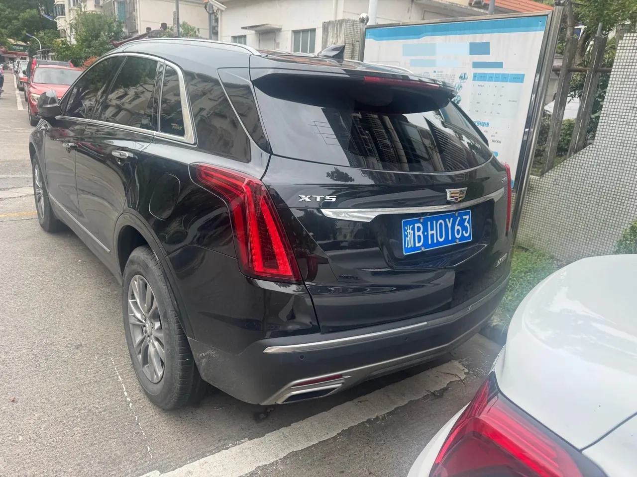 Cadillac 2020 XT5 2.0T 28T Luxury Automatic Gear 3