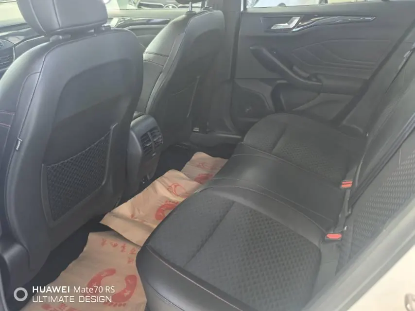 Ford 2020 Fox-hatchback 1.5T EcoBoost 180 ST Line Automatic 8
