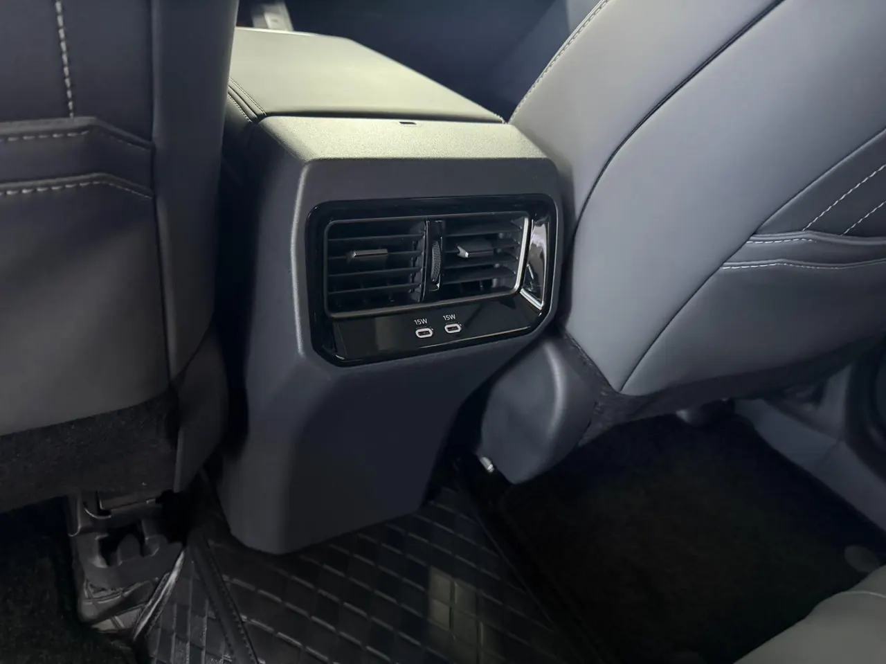 Toyota 2026 Wildlander Dual-Engine 2.0 CVT Intelligent Electric Hybrid PRO Automatic Transmission 11