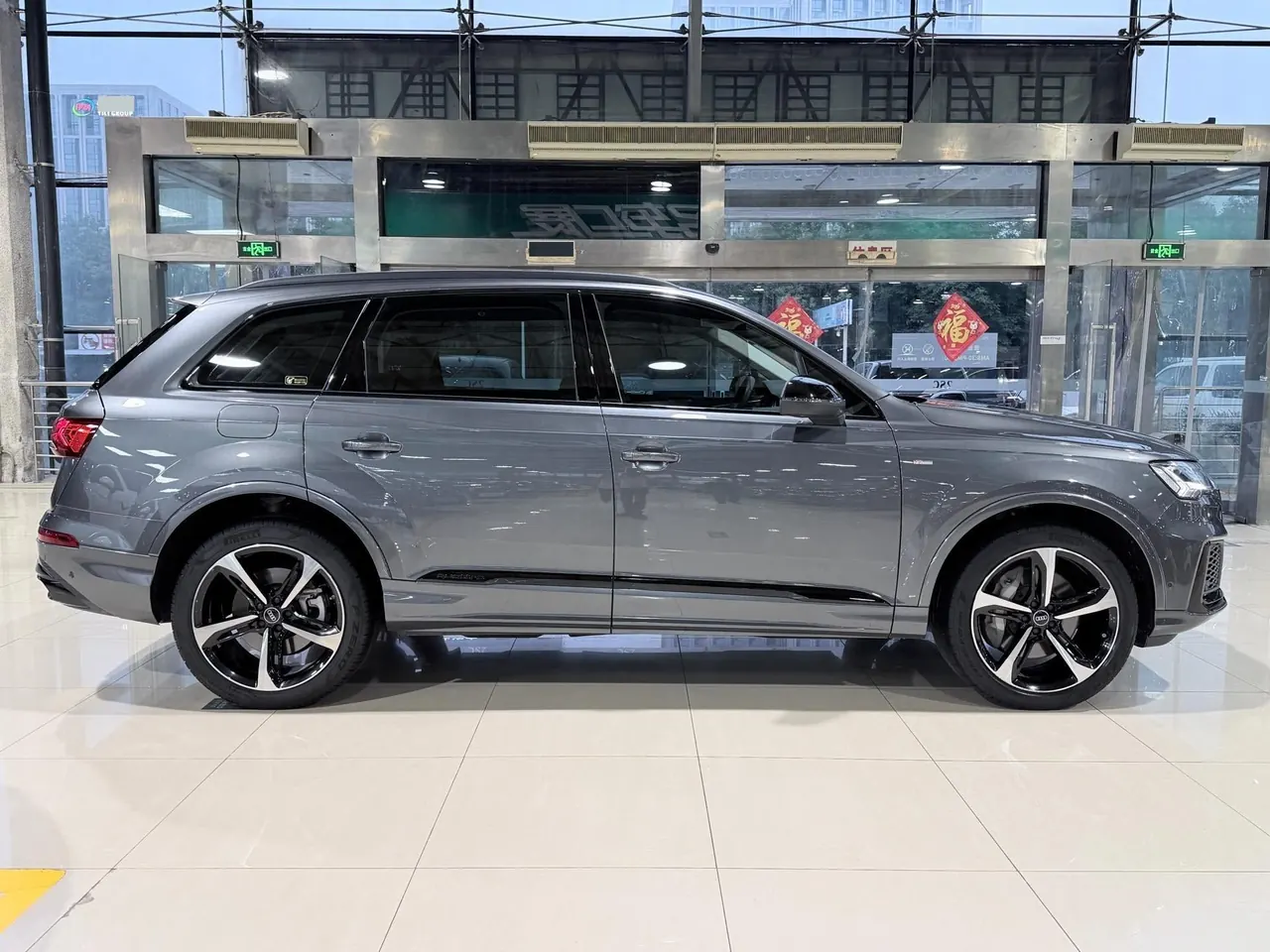 Audi Q7 (Imported) 2020 Q7 48V 3.0TFSI 55TFSI Quattro Black Samurai Exclusive Edition Automatic Gear 12