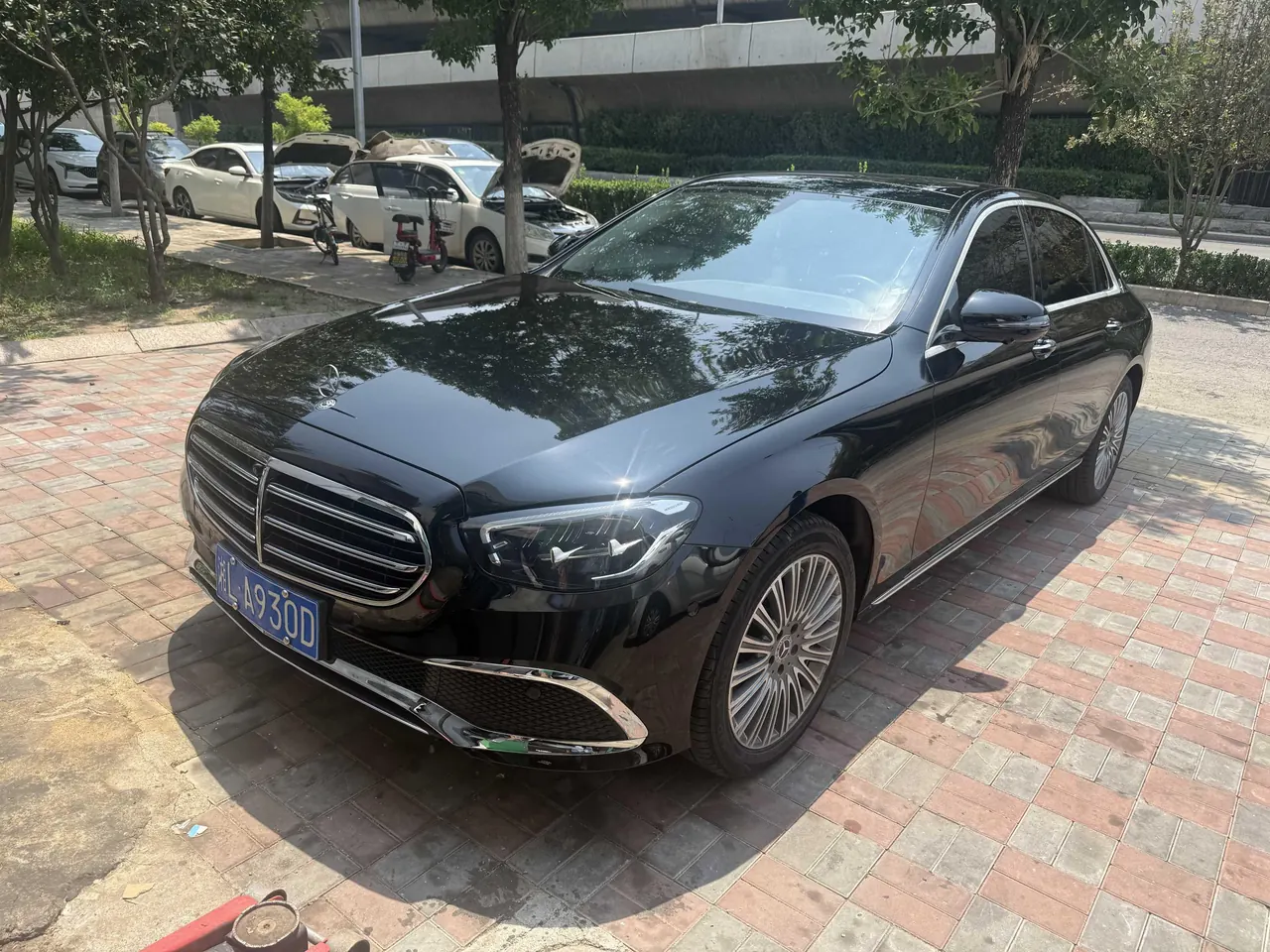 Mercedes Benz E Class 2022 E 300 L 2.0T Luxury (Change 2) Automatic Gear - View 1