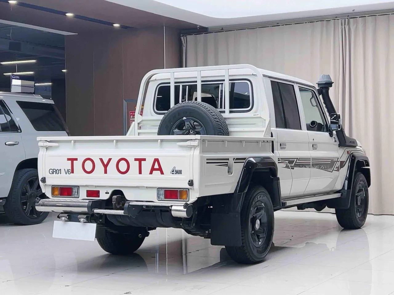 Toyota Land Cruiser (Imported) 2020 Land Cruiser 4.0 STD Middle East Manual 7