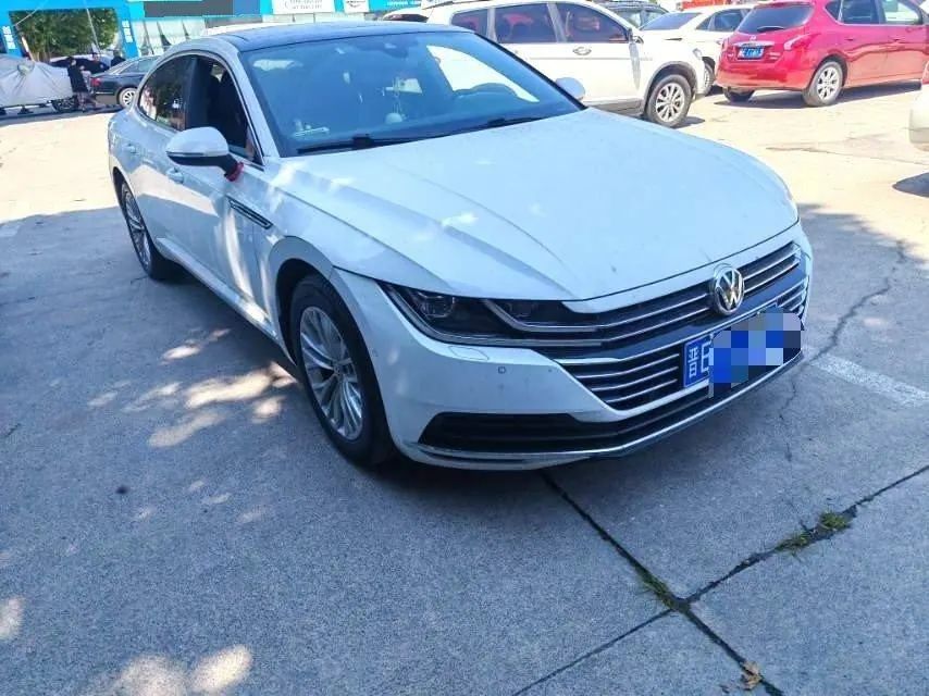 Open image lightbox: Volkswagen 2020 CC 2.0TSI 330TSI beauty version of automatic gear