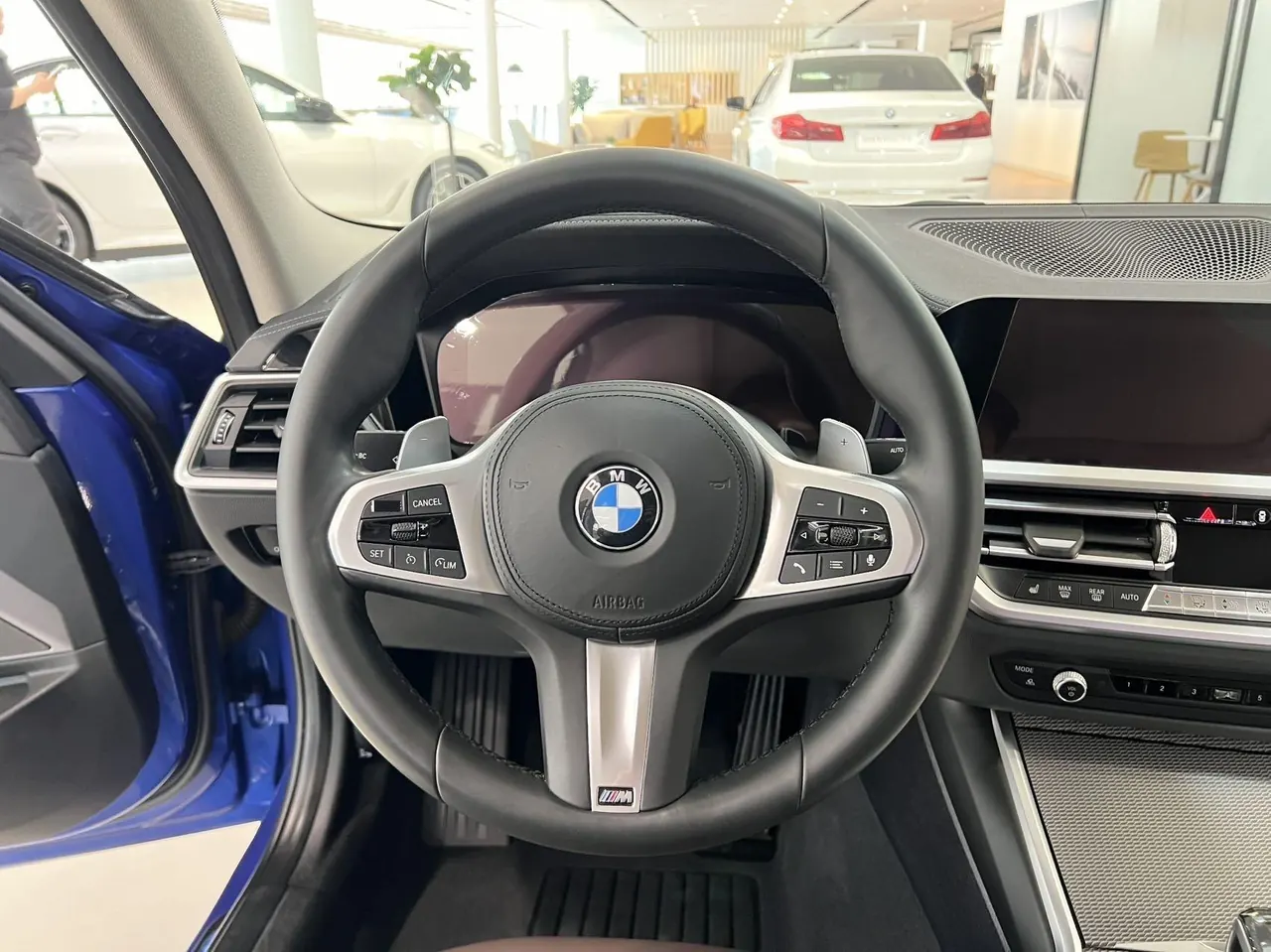 BMW 3 Series 2020 325Li 2.0T M Sports Obsidian Night Kit (Changed) Automatic Gear 6