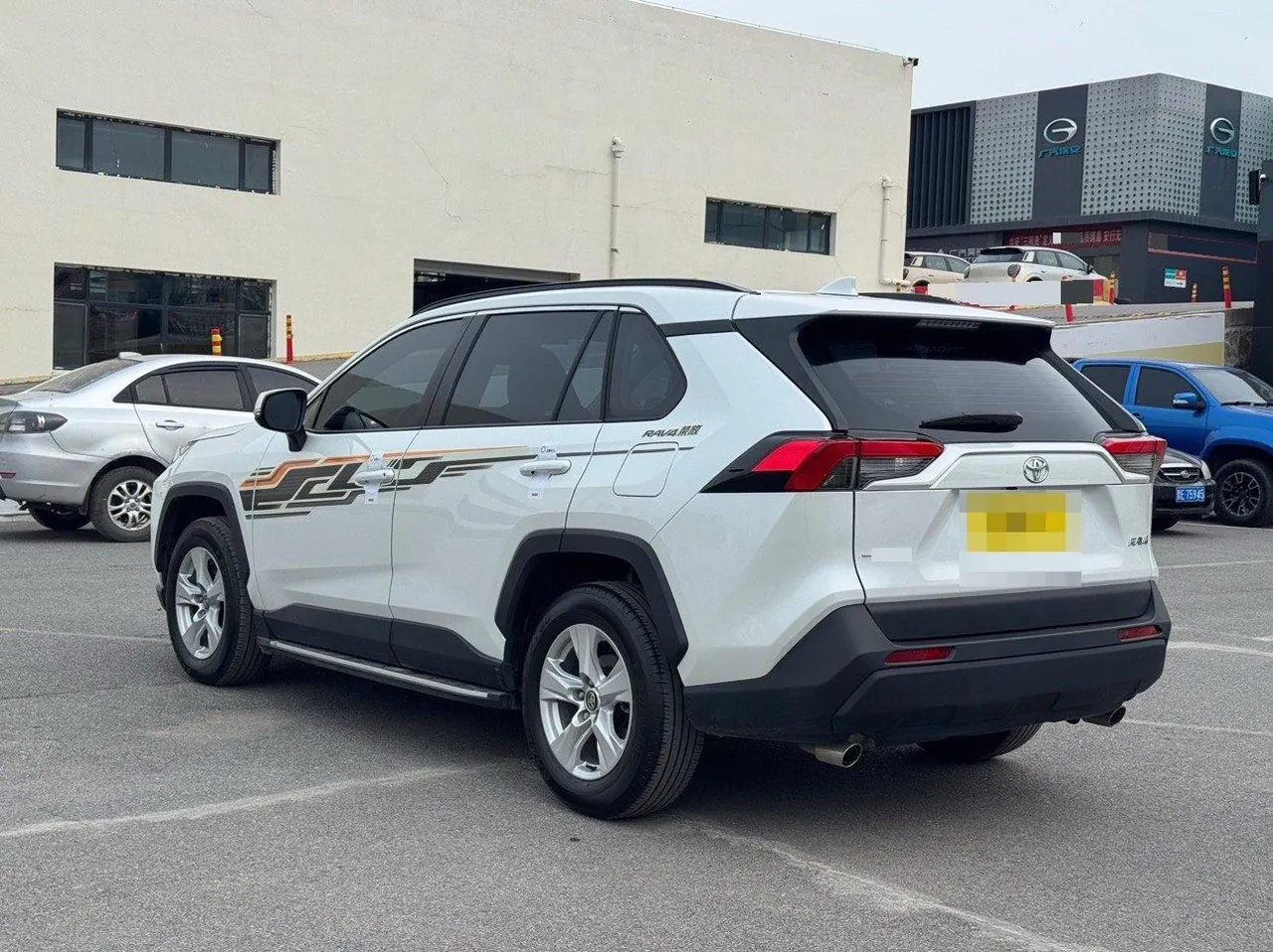 Toyota 2024 RAV4 Rongbo 2.0 Stepless Two-Drive City Edition Automatic Gear 3