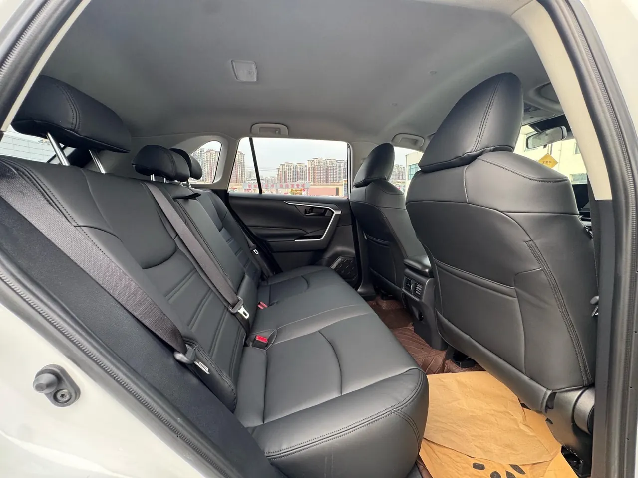 Toyota 2024 RAV4 Rongbo 2.0 Stepless Two-Drive City Edition Automatic Gear 9