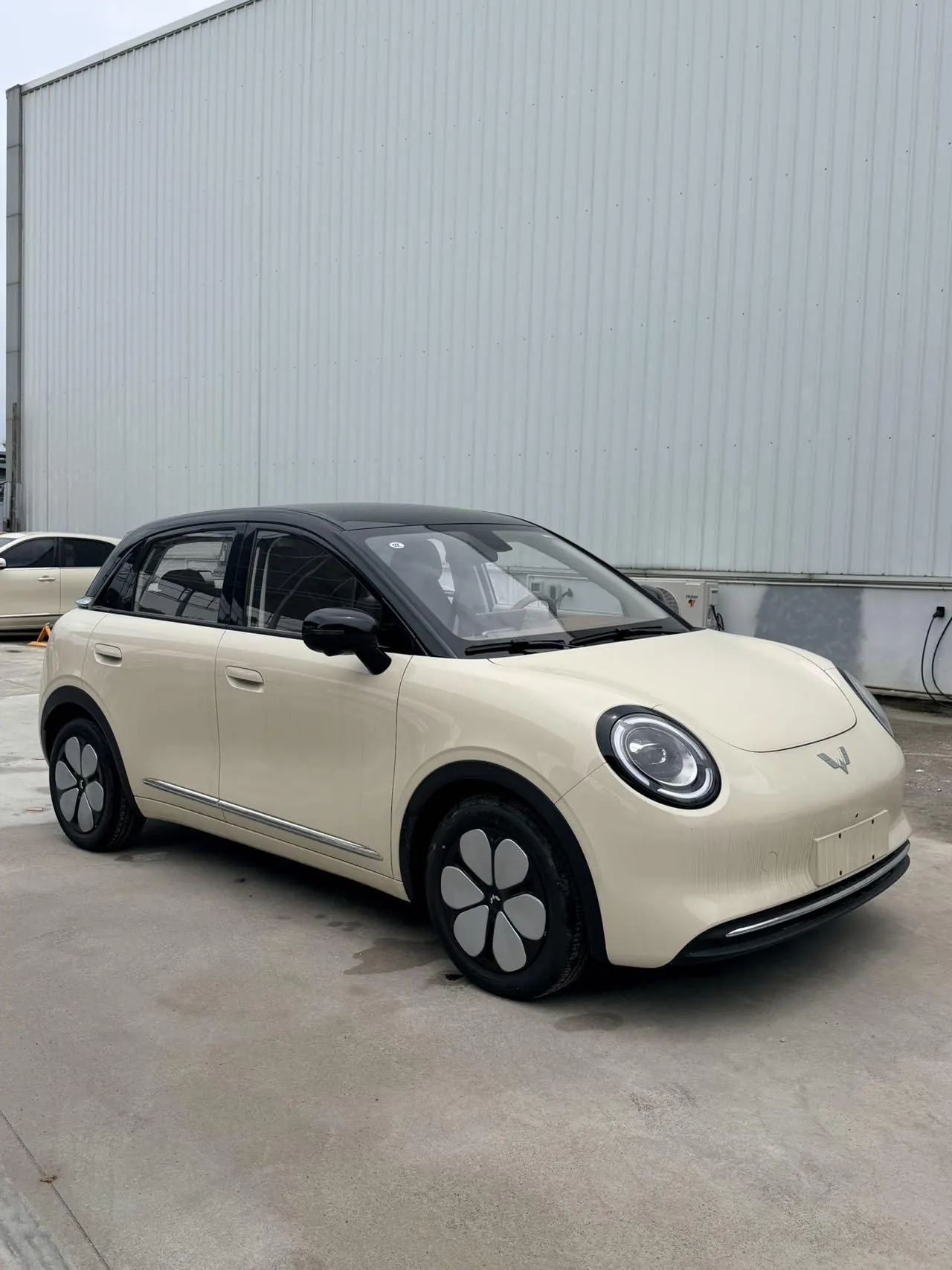 WuLing 2026 Plantronics Pro 403km Flagship Automatic - View 1