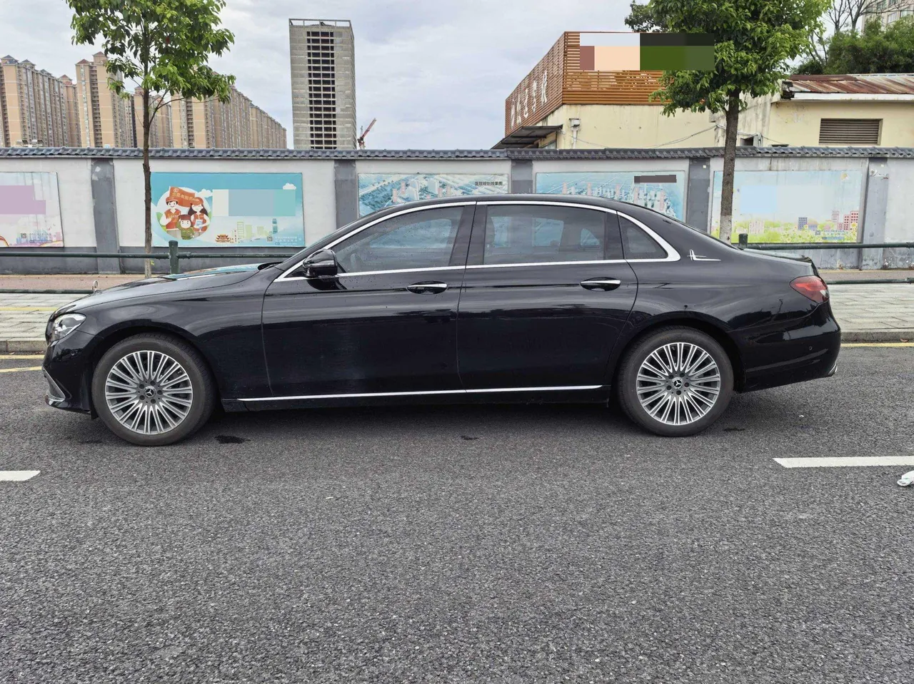 Mercedes Benz E Class 2023 E 300 L 2.0T Sports Luxury Automatic Gear 7