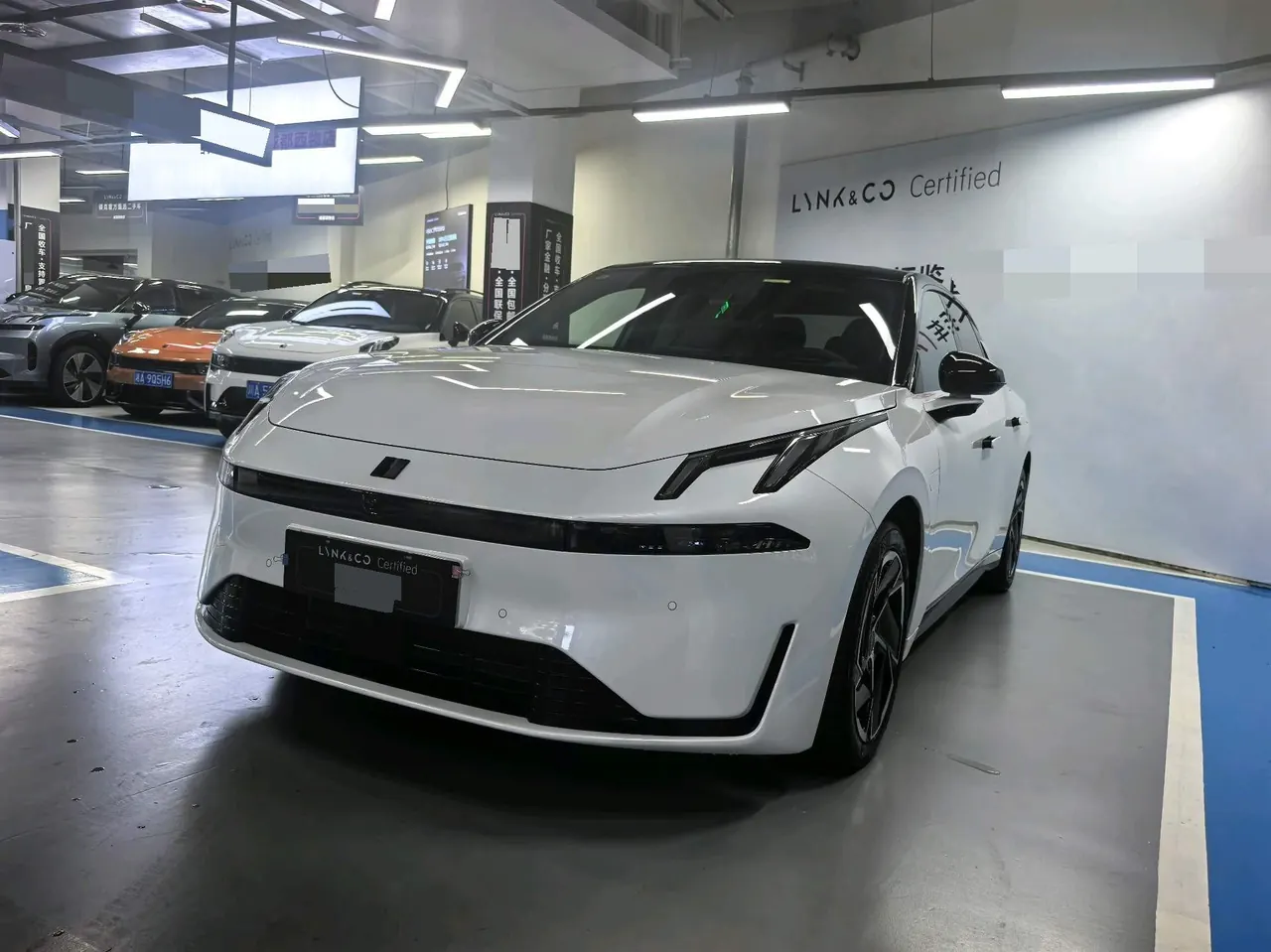 Открыть галерею: LYNK&CO 2024 LYNK&CO 07 EM-P 1.5T 126 Long Endurance Ultra Auto