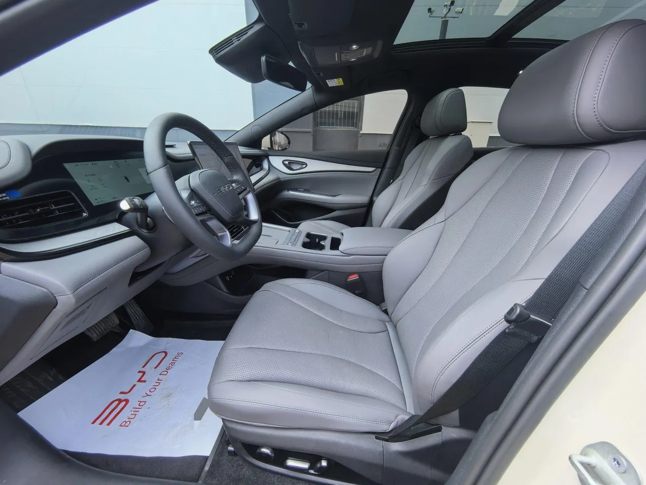 BYD 2026 Seal 07 DM-i 1.5T Stepless 230km Honorable Automatic Gear 6