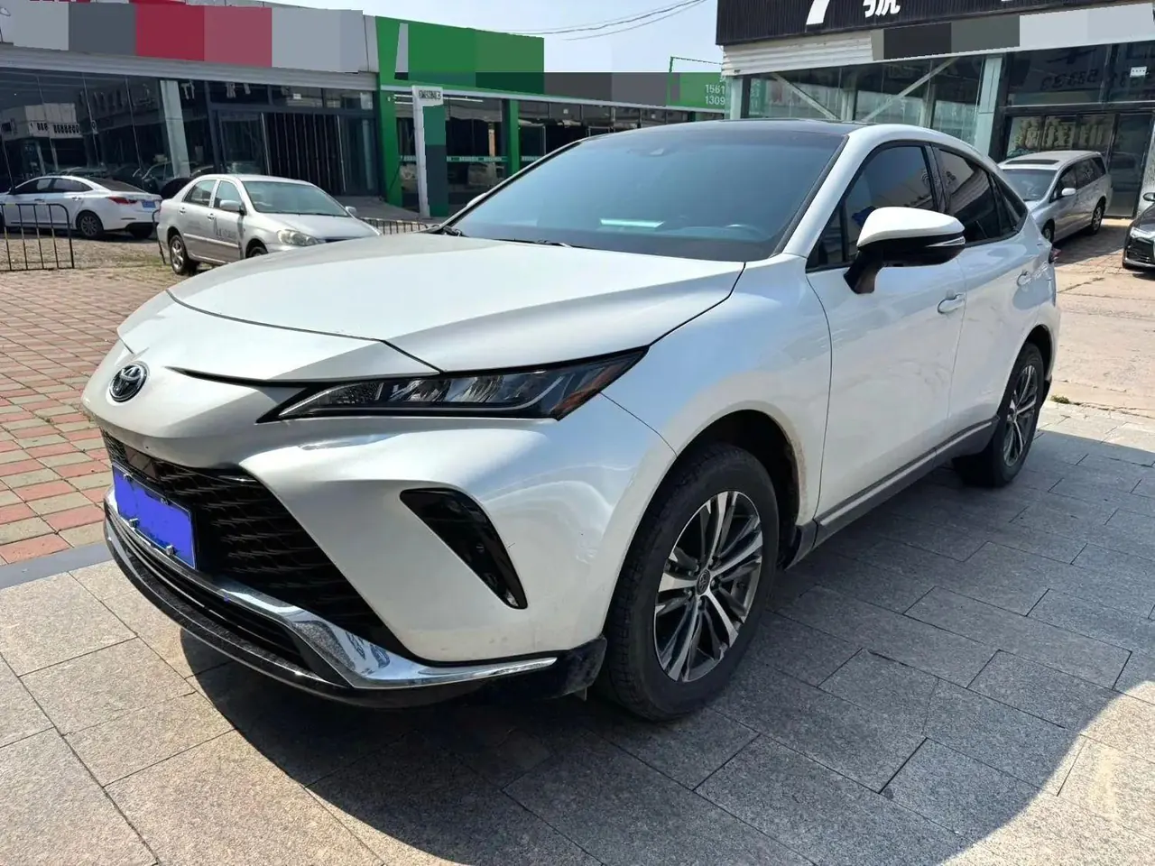 Open image lightbox: Toyota 2023 Weisa 2.0 Stepless Two-Drive Deluxe Edition Automatic Gear