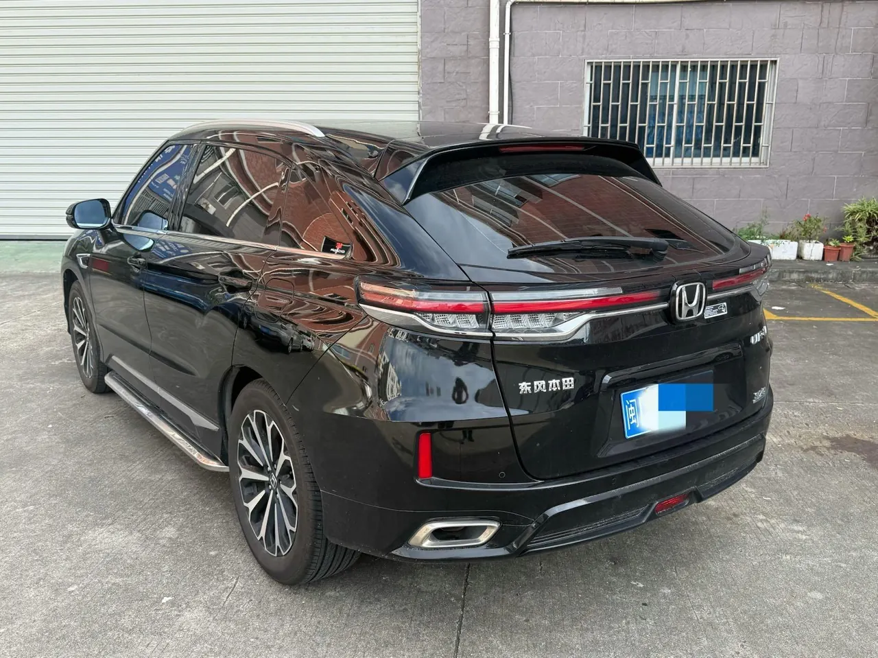 Honda 2024 UR-V 2.0T 370TURBO two-drive elegant version of automatic gear 3