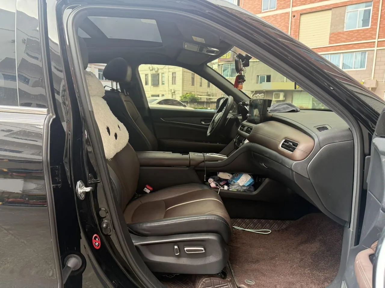 Honda 2024 UR-V 2.0T 370TURBO two-drive elegant version of automatic gear 6