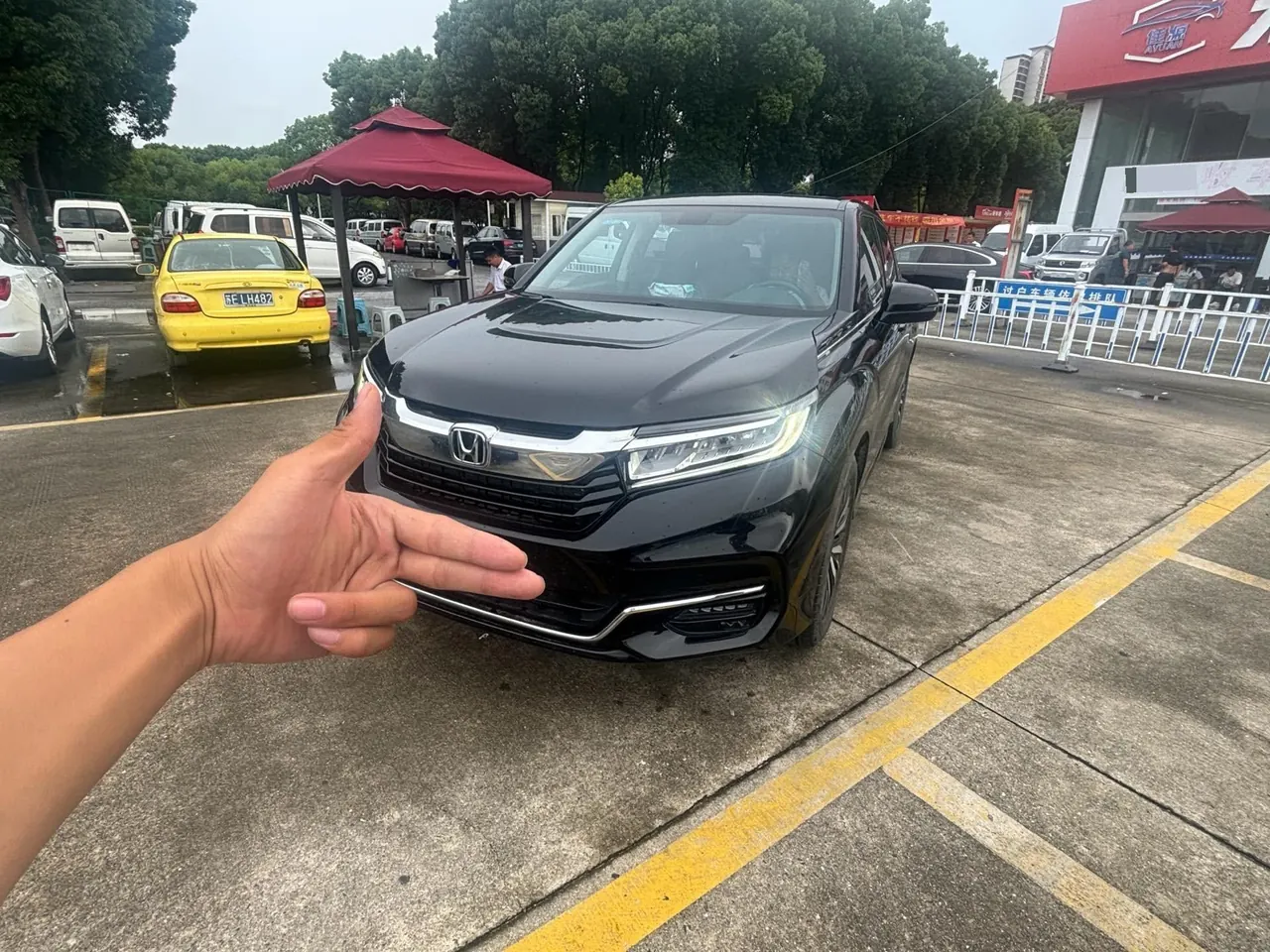 Honda 2020 Crown Road 2.0T 370TURBO Two-Drive Deluxe Automatic Gear - View 1