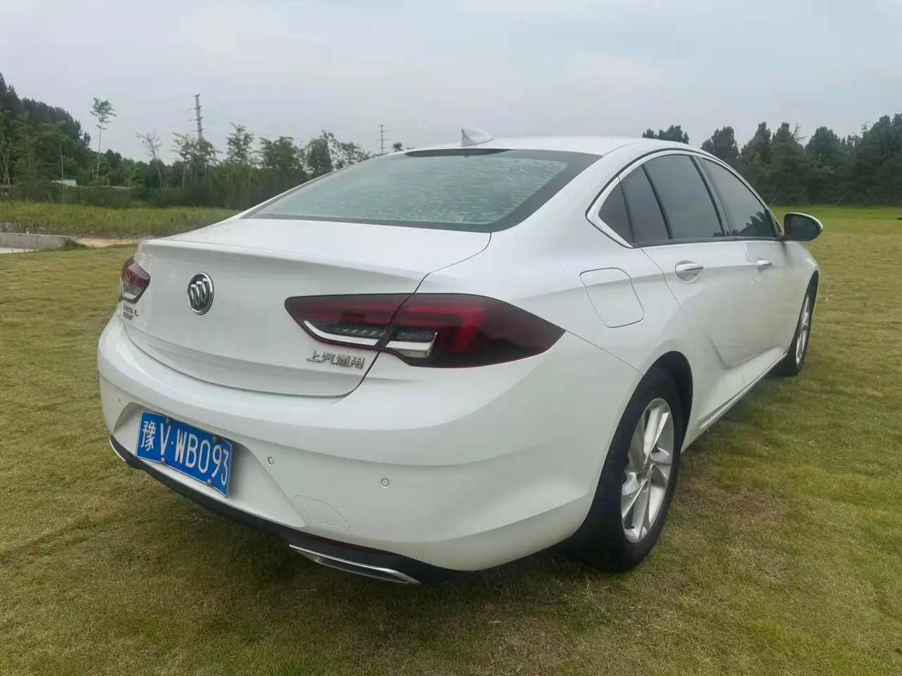 Buick 2020 Regal 1.5T 552T Elite Automatic Gear 3
