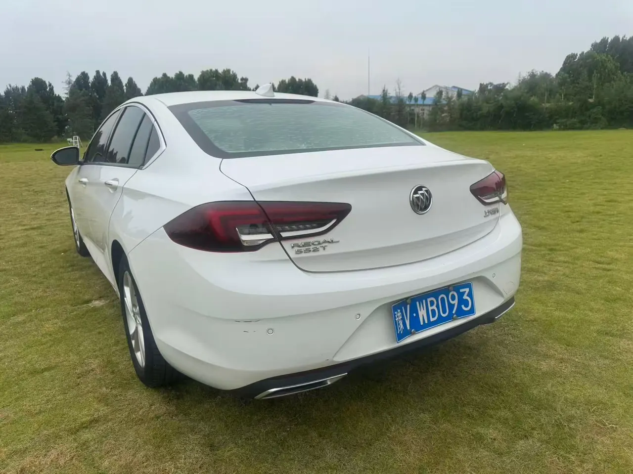 Buick 2020 Regal 1.5T 552T Elite Automatic Gear 4