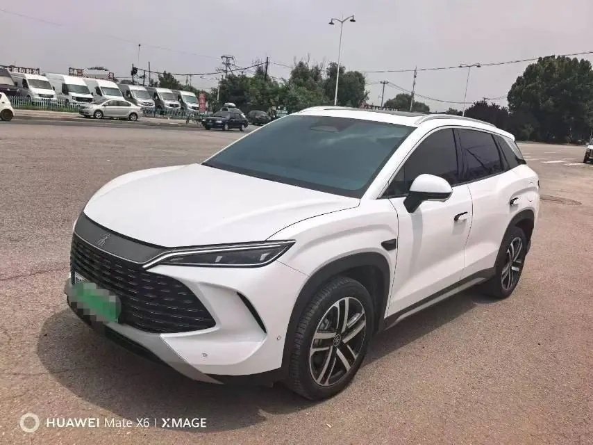 Open image lightbox: BYD 2025 Song L DM-i 1.5 Stepless Smart Driving Edition 160km Excellent Automatic Gear